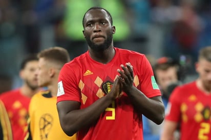 Romelu Lukaku, de la selección de Bélgica, se lamenta. (AP)