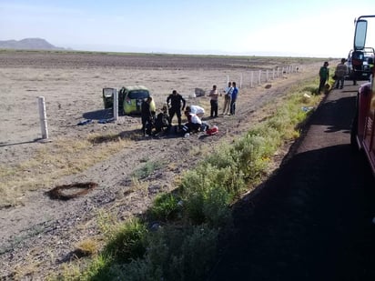 Los hechos se reportaron a través de la linea de emergencias 911, se indicaba que había ocurrido un percance en la carretera a Cuatrociénegas a la altura del kilómetro 260. (ESPECIAL)