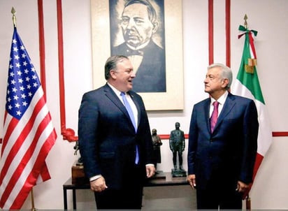 Concluye reunión de AMLO con Pompeo; va rumbo a Cancillería