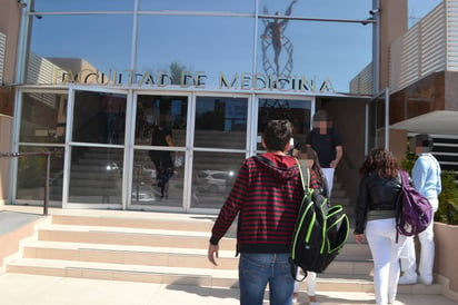 Explicación. La firma se efectuó para algunas facultades de Medicina. (EL SIGLO DE TORREÓN)