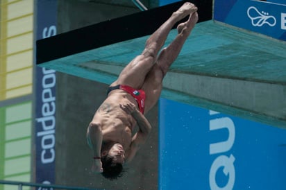 El clavadista mexicano Jahir Ocampo arrasó en la final del trampolín. Hay felicidad en equipo de taekwondo. 