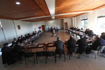 Reunión. La jerarquía eclesial chilena inició ayer una reunión extraordinaria de cinco días.