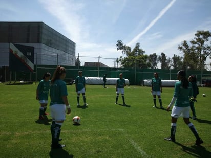 “El equipo está preparado de gran manera para competir contra un buen rival como lo es Querétaro, haciendo lo que hemos venido entrenando a diario, podremos obtener un buen resultado”, destacó la jugadora en conferencia. (ESPECIAL)