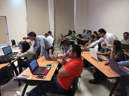 Diseño. Unos 250 ingenieros y diseñadores fueron capacitados para el sector automotriz. (EL SIGLO DE TORREÓN/VIRGINIA HERNÁNDEZ)