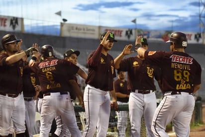 Los Algodoneros del Unión Laguna sumaron su segundo triunfo en fila tras derrota en el Revolución 5-2 a Acereros de Monclova. (Jesús Galindo)