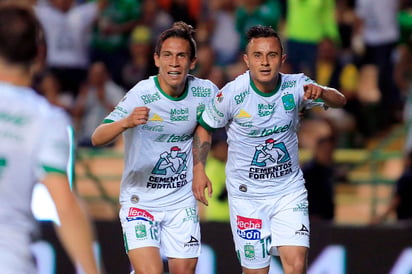 En duelo disputado en el estadio de León, los colombianos Andrés Mosquera al minuto nueve, y Yairo Moreno al 34, así como el argentino Maximiliano Cerato (53), y Luis Montes (89), le dieron forma a esta goleada leonesa sobre los 'emplumados'. (JAMMEDIA)