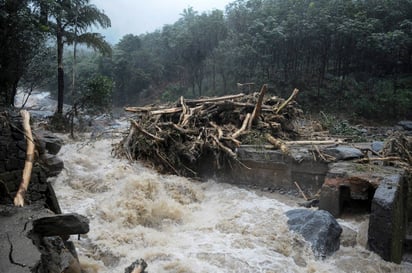 Las autoridades califican esta como la mayor inundación que ha sufrido el estado meridional en el último siglo. (ARCHIVO)
