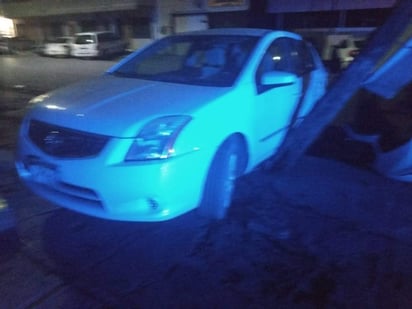 La unidad responsable es un Renault Koleos modelo 2012 de color blanco, con placas de circulación FMA-96-68 del estado de Coahuila. (EL SIGLO DE TORREÓN) 

