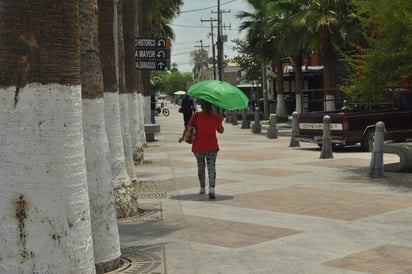 Calor.  La Conagua descarta lluvias por lo menos hasta el sábado y pronostica máximas de los 36 a los 38  grados. (GUADALUPE MIRANDA)