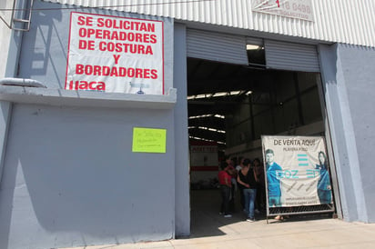 Inconformidad. Las trabajadoras del taller realizaron paro de labores la tarde del pasado jueves. (EL SIGLO DE TORREÓN) 