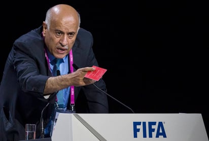 Foto del 29 de mayo de 2015, Jibril Rajoub, presidente de la federación palestina de futbol, durante el Congreso de la FIFA en Zurich. (AP)