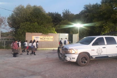 Vigilancia. Por seguridad de los alumnos y tranquilidad de los padres se vigilan las escuelas a nivel básico. (EL SIGLO DE TORREÓN)