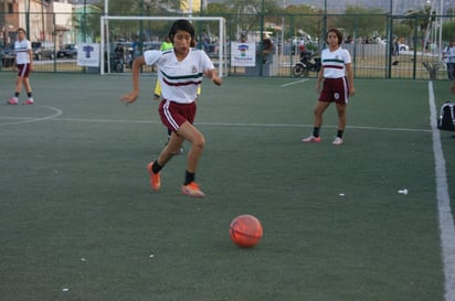 Se jugarán torneos en las categorías Libre Varonil, Libre Femenil, Infantil, Juvenil y Mixto, de 4 mujeres y 2 hombres en campo.