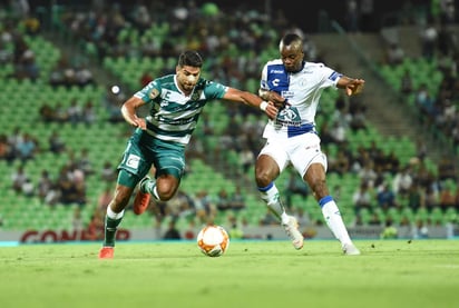 Eduardo Herrera sigue sin entrar en ritmo con los Guerreros y dejó ir una ocasión clara cerca del final del primer tiempo.