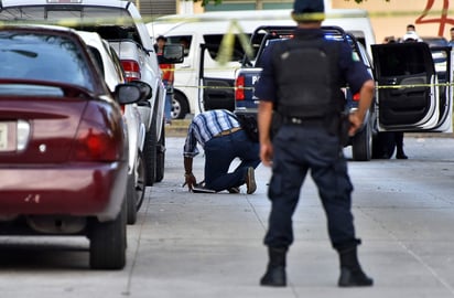 La probable prueba de lo anterior son los repartidores que se encontraban en el local y el video tomado por una de las cámaras del inmueble, ubicado en avenida Palenque casi esquina con Calle Caleta, en donde ocurrió el crimen. (EFE)