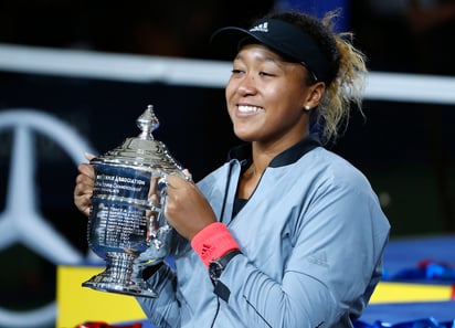 Naomi Osaka fue superior a una inestable Serena Williams y la derrotó 6-2, 6-4 en la final del US Open.