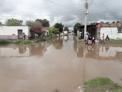 Daños. Como en el resto de la región, en San Pedro, colonias y ejidos resultaron con daños severos por la lluvia. (EL SIGLO DE TORREÓN/MARY VÁZQUEZ)