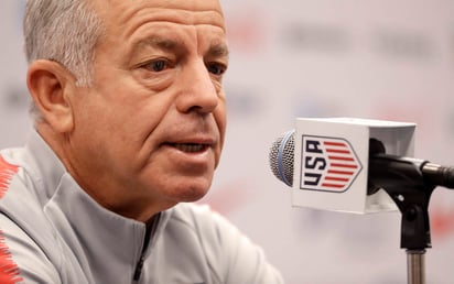 Dave Sarachan, técnico de la selección estadounidense.