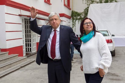 En la reunión se encuentran miembros del gabinete económico propuesto por López Obrador para que lo acompañarán en su gobierno, a partir del 1 de diciembre próximo. (NOTIMEX)