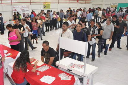 Evento. Autoridades municipales exhortan a todas las personas interesadas en conseguir un empleo para que acudan al evento. (EL SIGLO DE TORREÓN)