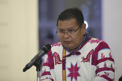 Talento. Antonio León gana Premio Literaturas Indígenas de FIL Guadalajara. (CORTESÍA)