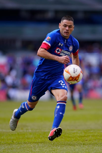 Pablo Aguilar, del Cruz Azul, durante el juego de la jornada 7 del Torneo Apertura 2018 de la Liga Bancomer MX en el Estadio Azteca.