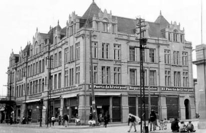 Una joya. El antiguo y elegante edificio del Hotel Salvador, está localizado en la intersección de la avenida Hidalgo con calle Zaragoza.