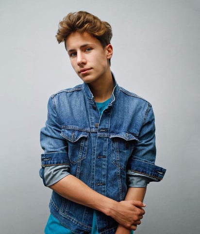 'Creo que las redes sociales dan la oportunidad de que tu personalidad pueda ser vista por más personas. Las redes te permiten que las personas que tienen esas mismas pasiones te encuentren”. JUANPA ZURITA, Youtuber. (ARCHIVO)