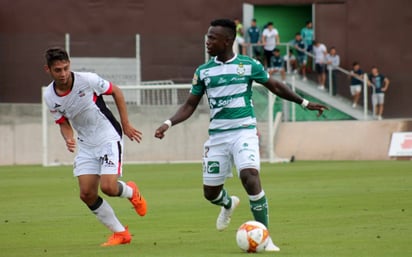 Déinner Quiñones tuvo participación con el representativo santista Sub 20, que derrotó 2-0 a los Lobos BUAP.