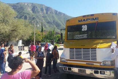 Percance. Operador de camión arrolla a mujer en calles del ejido Dinamita. El estado de salud de la afectada es grave.