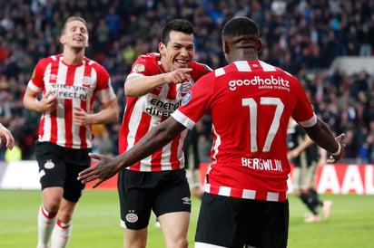 Lozano, quien llegó a cinco goles en el torneo, sería el autor del tercer tanto al 35’ con un remate de zurda en el área chica, a pase de Steven Bergwijn. (Especial)