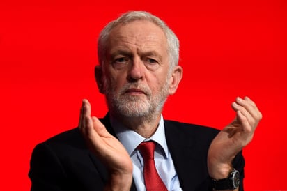 Incierto. El líder del Partido Laborista, Jeremy Corbyn evita decir si votaría por la permanencia en la UE en otro referéndum. (EFE)