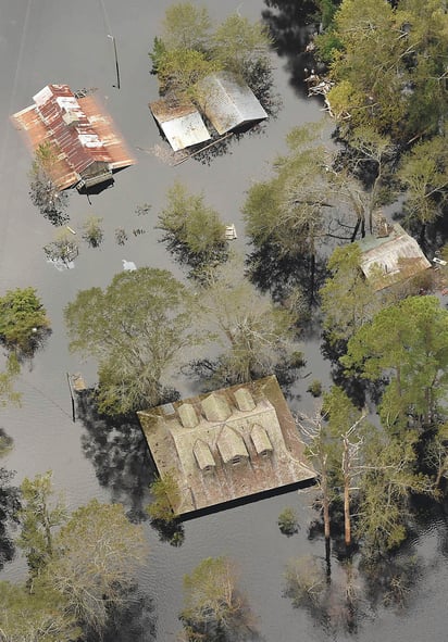 Huellas. La cantidad inusual de Florence fue más evidente en la escala más pequeña. (AP)