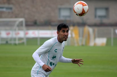 Jesús Isijara durante el entrenamiento de ayer con los Guerreros del Santos Laguna, en el TSM.