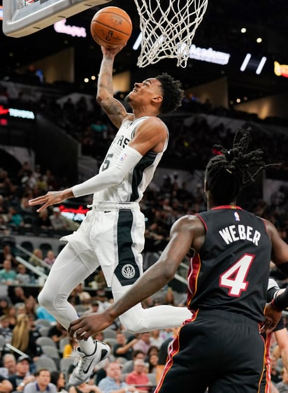 El joven DeJounte Murray será el encargado de sustituir a Tony Parker en los Spurs de San Antonio.