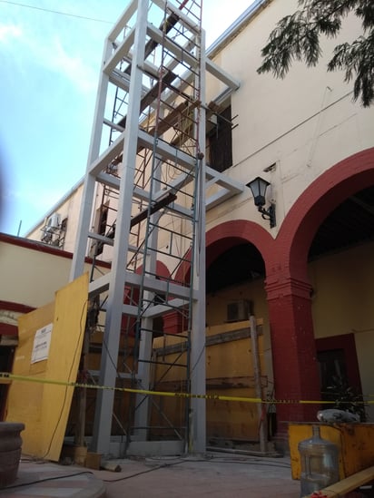 Elevador. En junio dijeron que quedaría en dos meses listo, pero todavía no está. Aseguran que el contratista va a tiempo. (EL SIGLO DE TORREÓN)