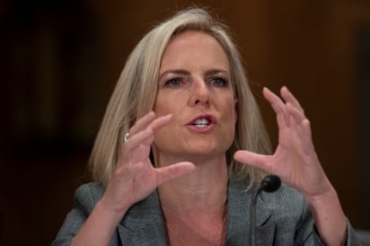 Plan. Nielsen sostuvo que para contrarrestar la amenaza, EU está trabajando con socios internacionales, así como a nivel federal. (AP)