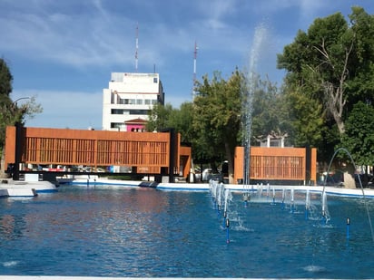 El Memorial de los Desaparecidos está ubicado en la Alameda Zaragoza. 