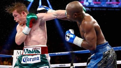 Fue el 14 de septiembre de 2013 cuando se enfrentaron en Las Vegas, donde “Canelo” sufrió la única derrota de su carrera. (Especial)