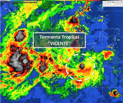 Su nubosidad favorece el temporal de lluvias y tormentas acompañadas de descargas eléctricas y fuertes ráfagas de viento en el sureste de México. (ESPECIAL) 

