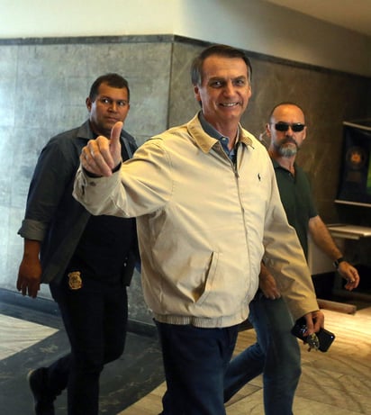 Su padre, Jair Bolsonaro, indicó que no tenía conocimiento del video y espera que, 'como todos podemos errar', que 'los hermanos del Poder Judicial den por cerrada esta cuestión'. (ESPECIAL)