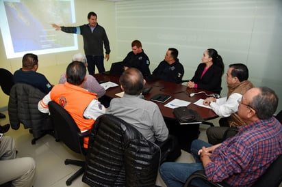 Medidas. Pidieron a la población estar al tanto de los pronósticos del SMN. (EL SIGLO DE TORREÓN)