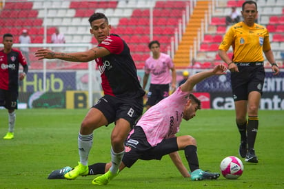 El colombiano Jefferson Duque abrió el marcador para los rojinegros al minuto 24 y cerró las cifras al 87, mientras por Rayos marcaron Luis Hernández (61) y el argentino Brian Fernández (70). (JAMMEDIA)
