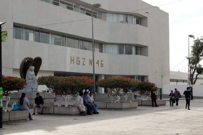 La víctima fue auxiliada por paramédicos de la Cruz Roja, mismos que la trasladaron al Hospital 46 del IMSS. (ARCHIVO)

