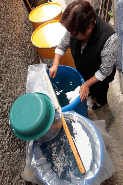 El especialista alertó que no utilizar agua potable para lavarse las manos o cocinar puede incrementar la presencia de este tipo de padecimientos, aunque lo más común suelen ser los cuadros diarreicos. (EFE)