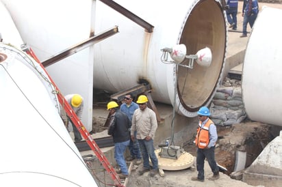 El Sistema Cutzamala cuenta con seis bombas o plantas de bombeo, con las cuales el agua es llevada a una altura de mil 100 metros sobre el nivel del mar, equivalente a dos tres veces la altura de la Torre Mayor en la Ciudad de México. (EL UNIVERSAL)