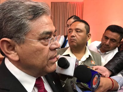 Salvador Hernández Vélez confirmó que es investigado el director de FCA Monclova por irregularidades en la contratación de maestros.