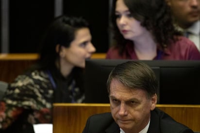 Rumbo. Jair Bolsonaro compareció ayer por primera vez ante el Parlamento y brasileño afirmó que su 'único norte' en el Gobierno que asumirá el próximo 1 de enero será la Constitución. (EFE)