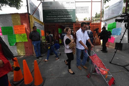 Indicó que el personal de la FEVIMTRA también ha brindado atención psicológica inicial a 53 niñas y niños que estudiaban en el referido centro escolar. (ARCHIVO)