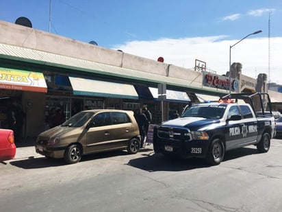 Los sujetos ingresaron al establecimiento exigiendo el efectivo y las joyas. (EL SIGLO DE TORREÓN) 
